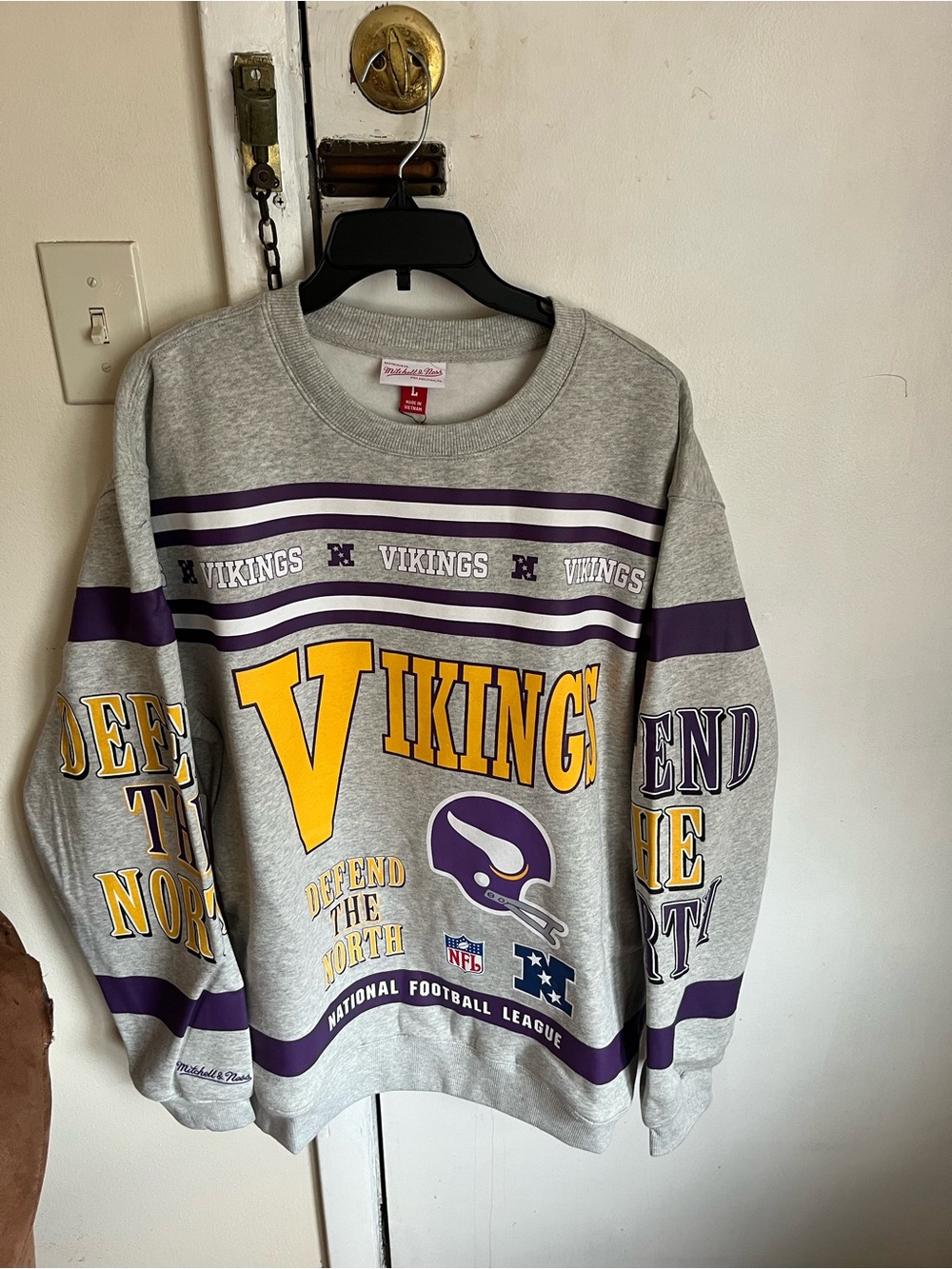 Minnesota Vikings Mitchell & Ness men’s NFL vintage crew sweatshirt L